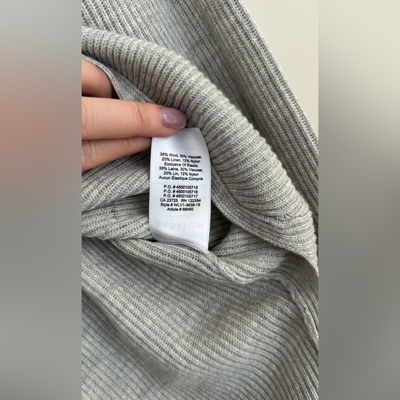 NWOT Babaton grey sweater - Picture 2 of 7